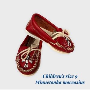 Children's Minnetonka Red Leather Moccasins size 9